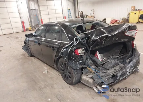 2010 Audi A4 2.0T Premium z USA, uszkodzony, nr VIN WAUHFAFL1AN013527